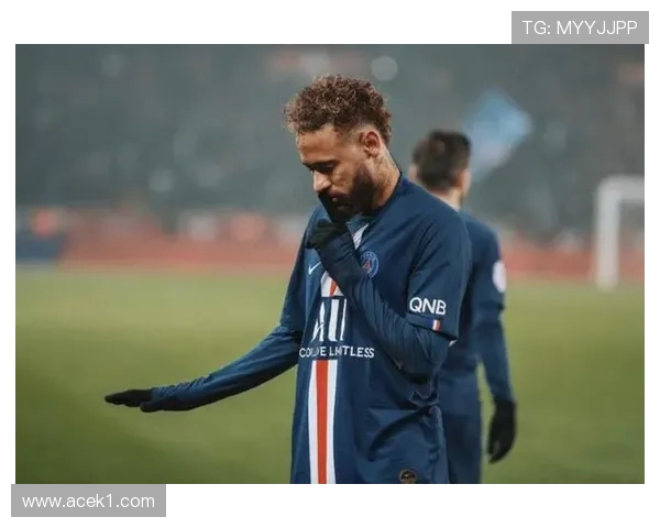 内马尔与姆巴佩在高位控球下体现分散与集中驱动趋势