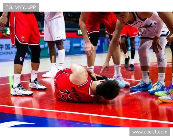 周琦比赛哭了？这哥们赛场哭成泪人儿了？？？