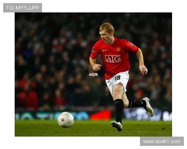 杰拉德与斯科尔斯中场调度分化下的传球结构变化